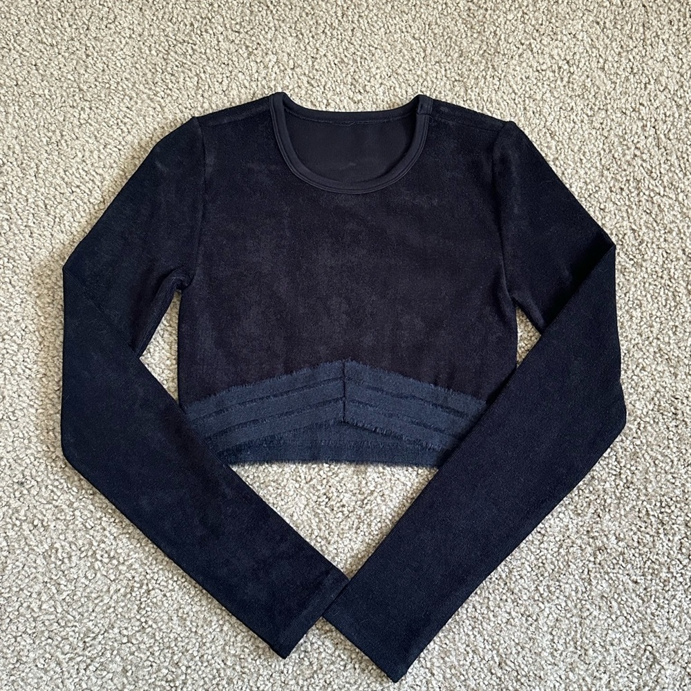 alo yoga - luxe terry long sleeve - black
